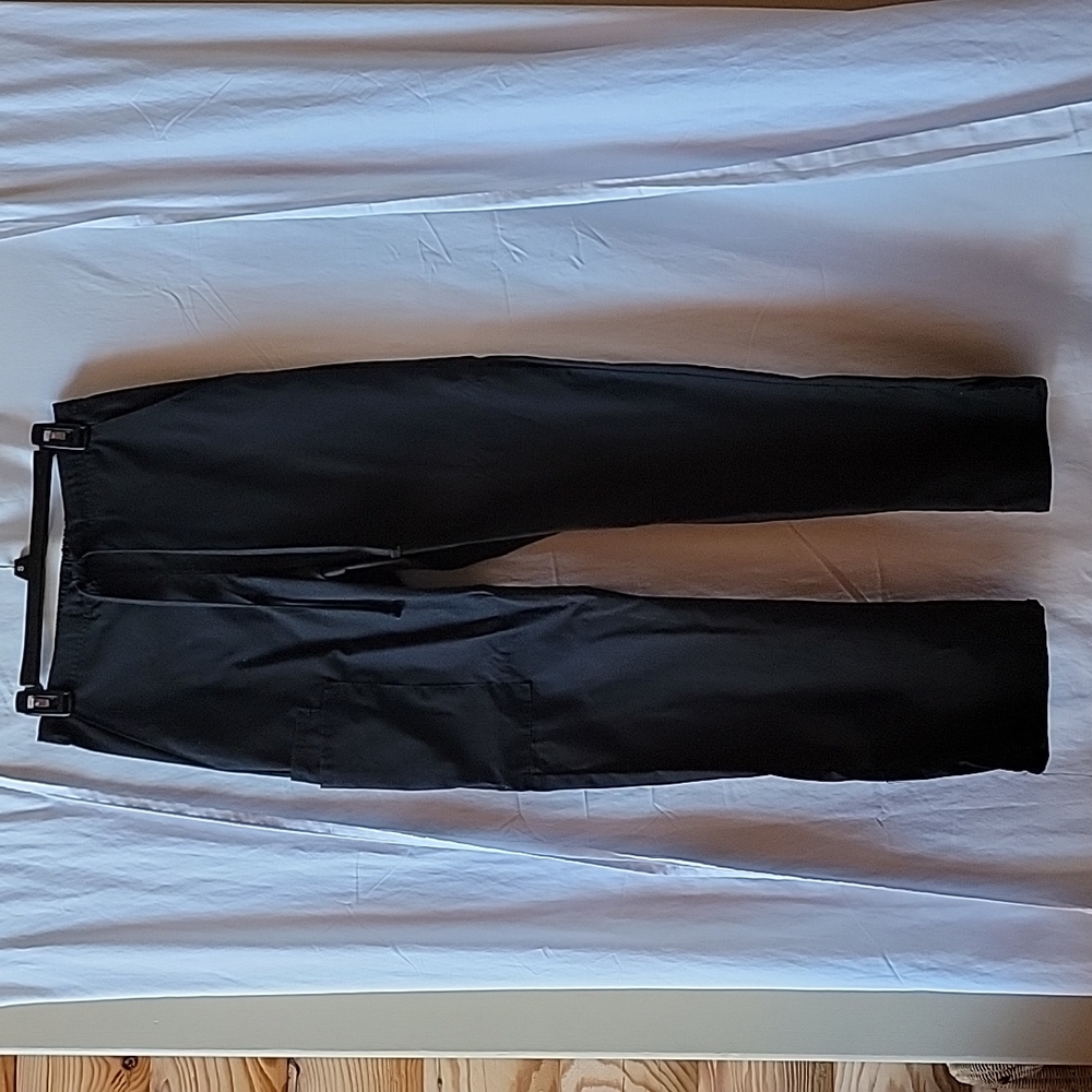 Uniform Advantage black scrub pants with drawstring